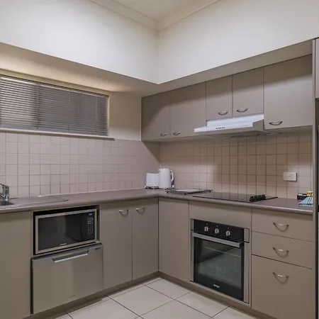 Southern Cross Atrium Apartments Cairns Room photo