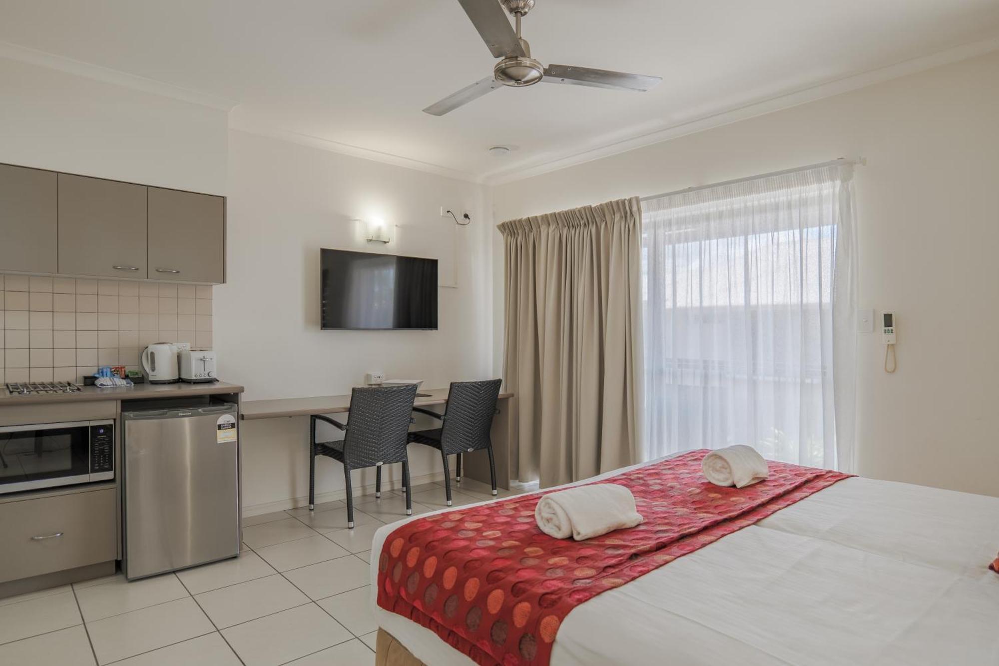 Southern Cross Atrium Aparthotel