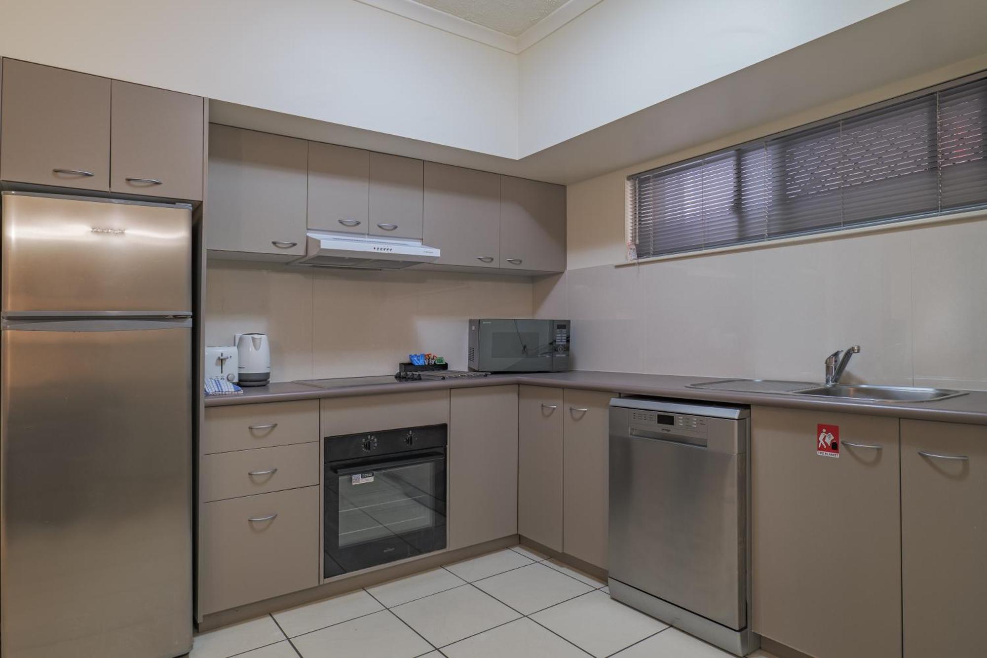 Southern Cross Atrium 4*